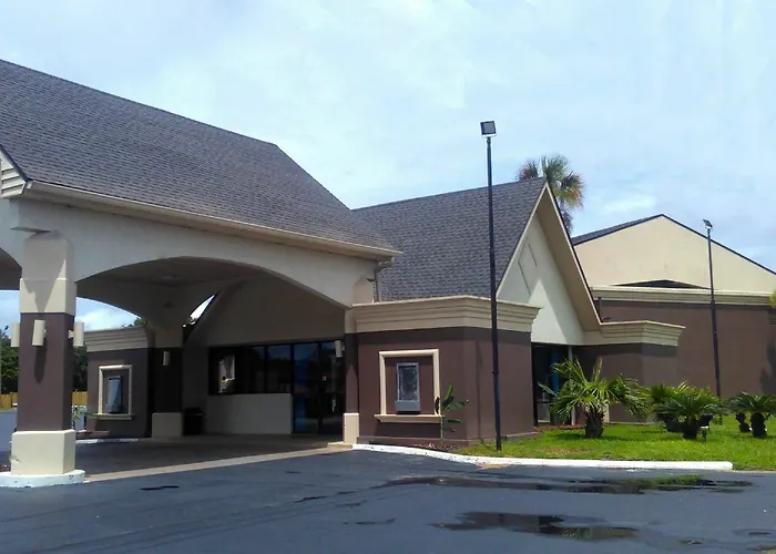 Boutique hotel only: Surestay Plus Hotel By Best Western Pensacola